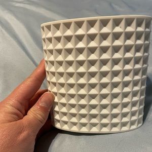 UGG toothbrush holder